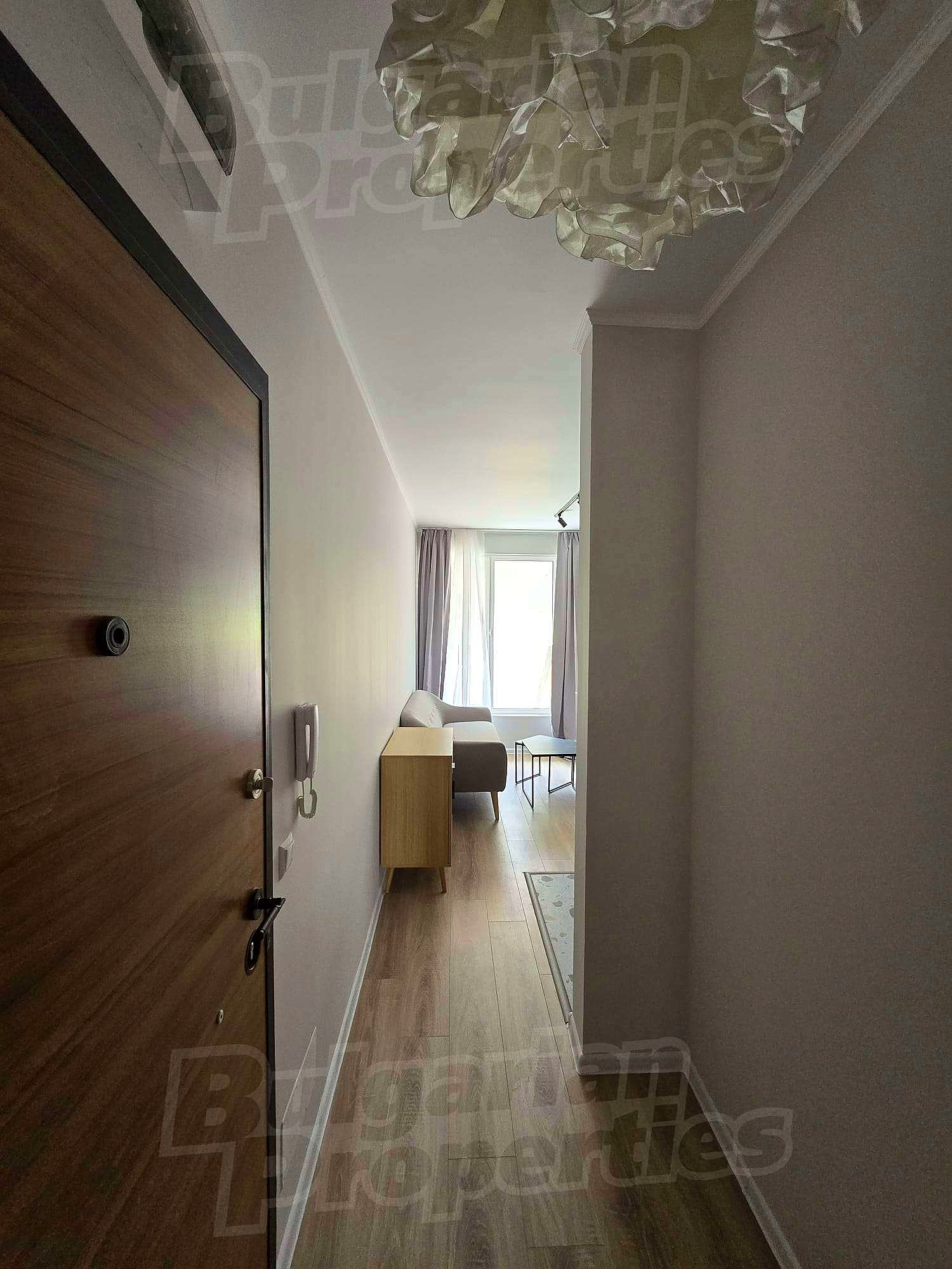 Gallery Picture 6