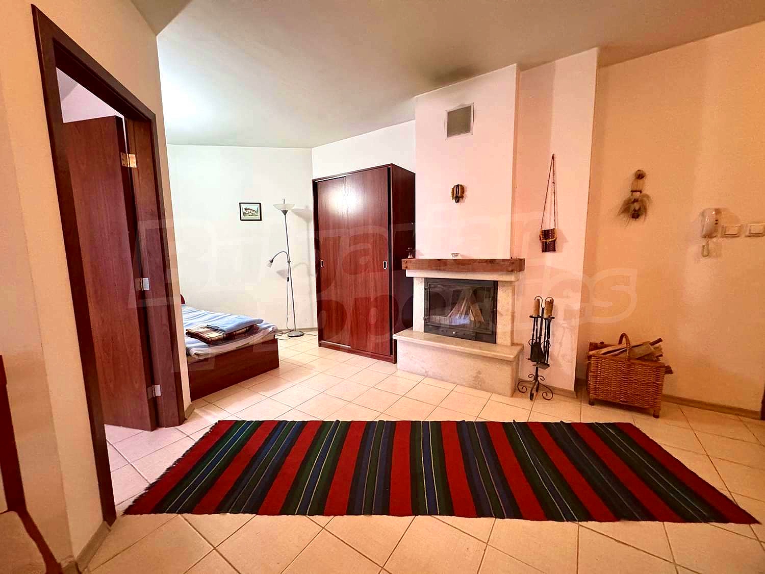 Gallery Picture 6