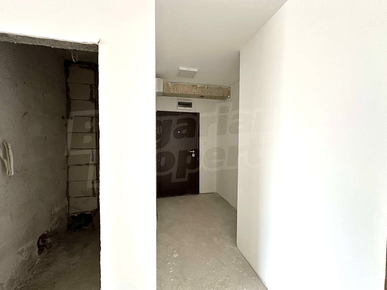 Gallery Picture 16
