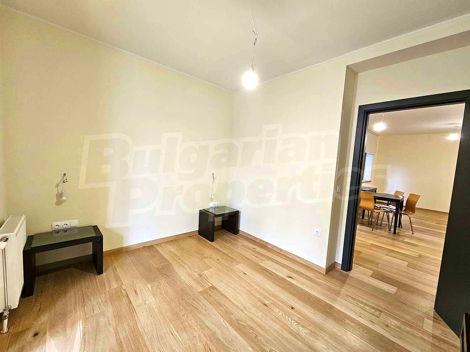 Gallery Picture 23