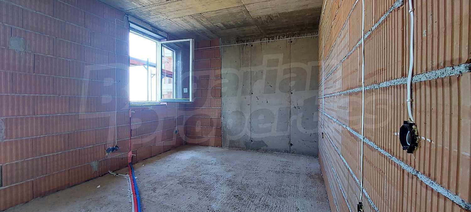 Gallery Picture 10