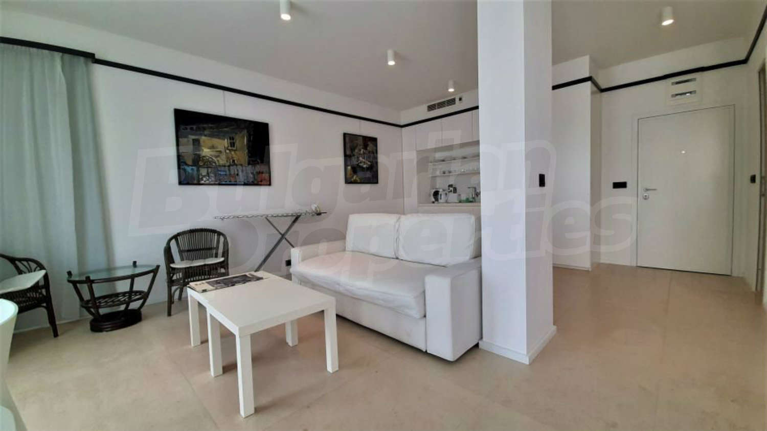 Gallery Picture 14