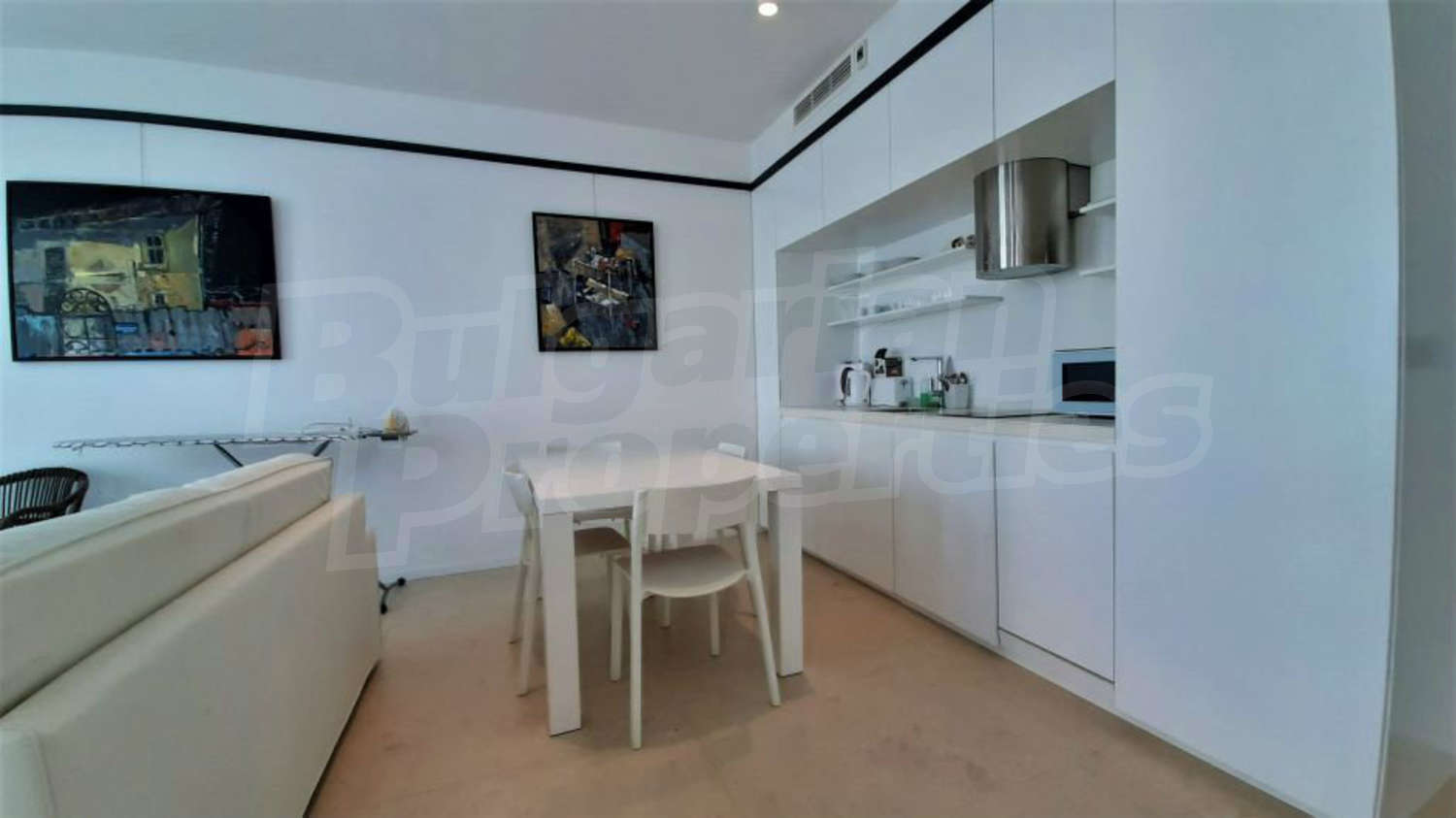Gallery Picture 17
