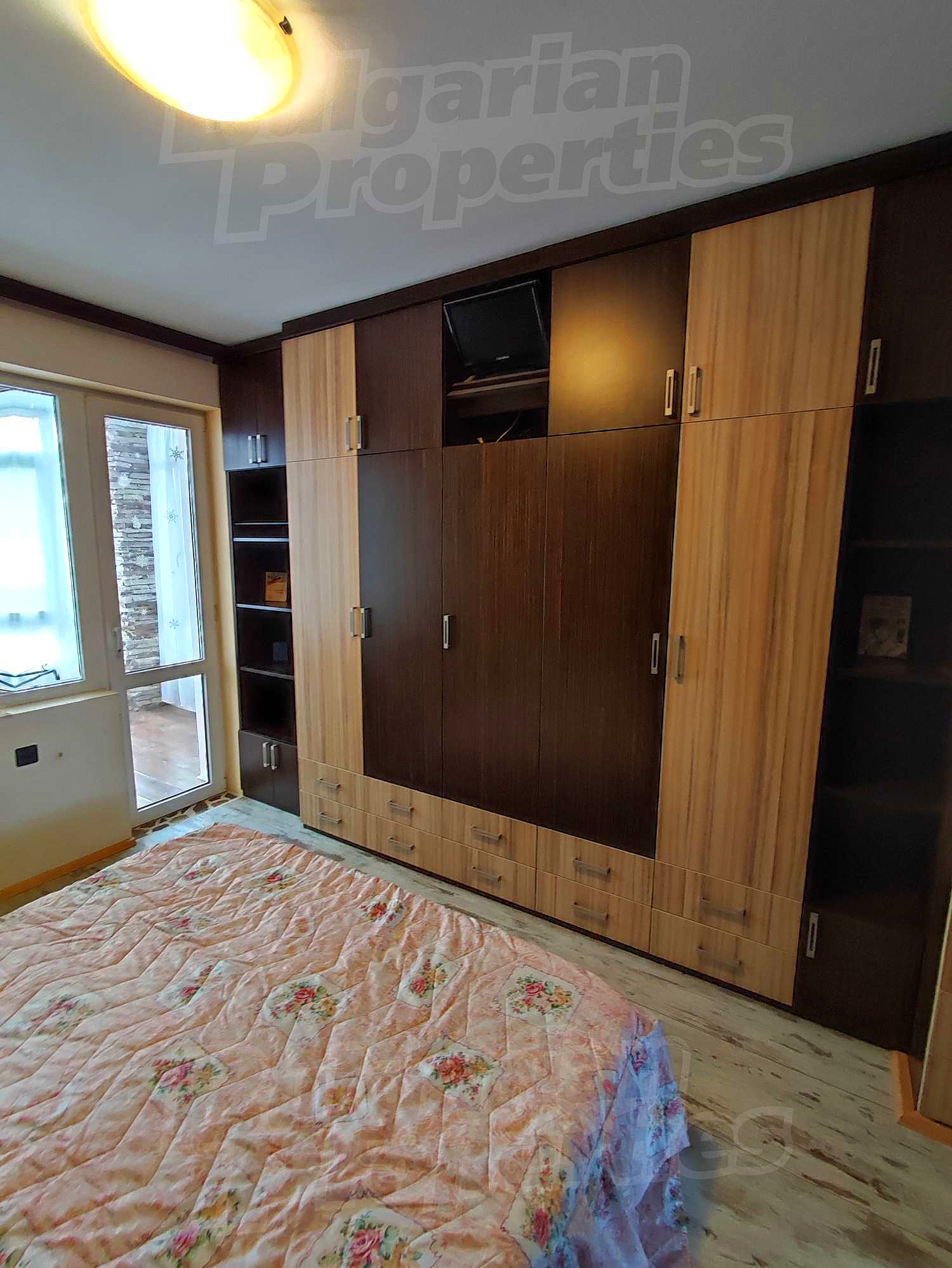 Gallery Picture 17