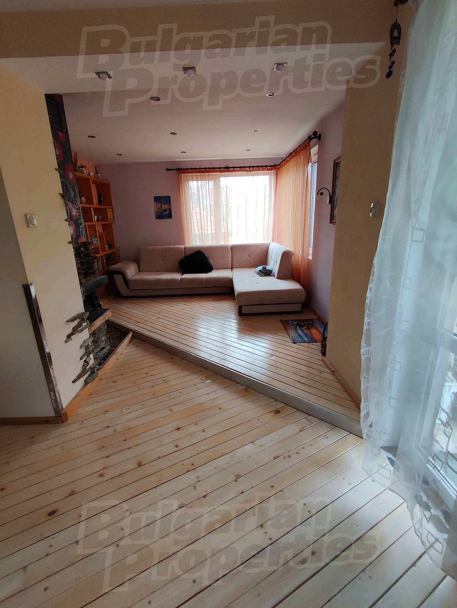 Gallery Picture 11