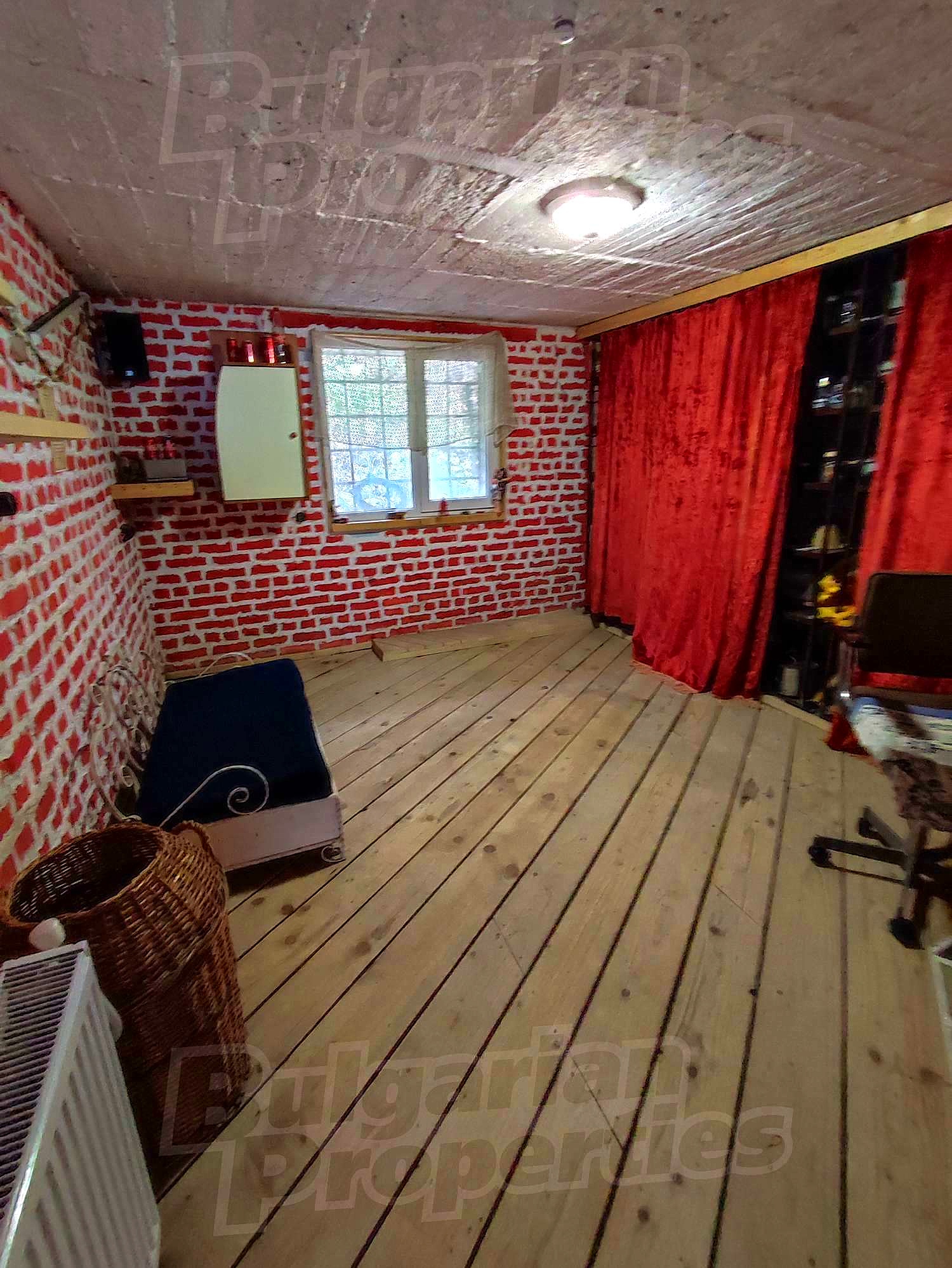 Gallery Picture 33
