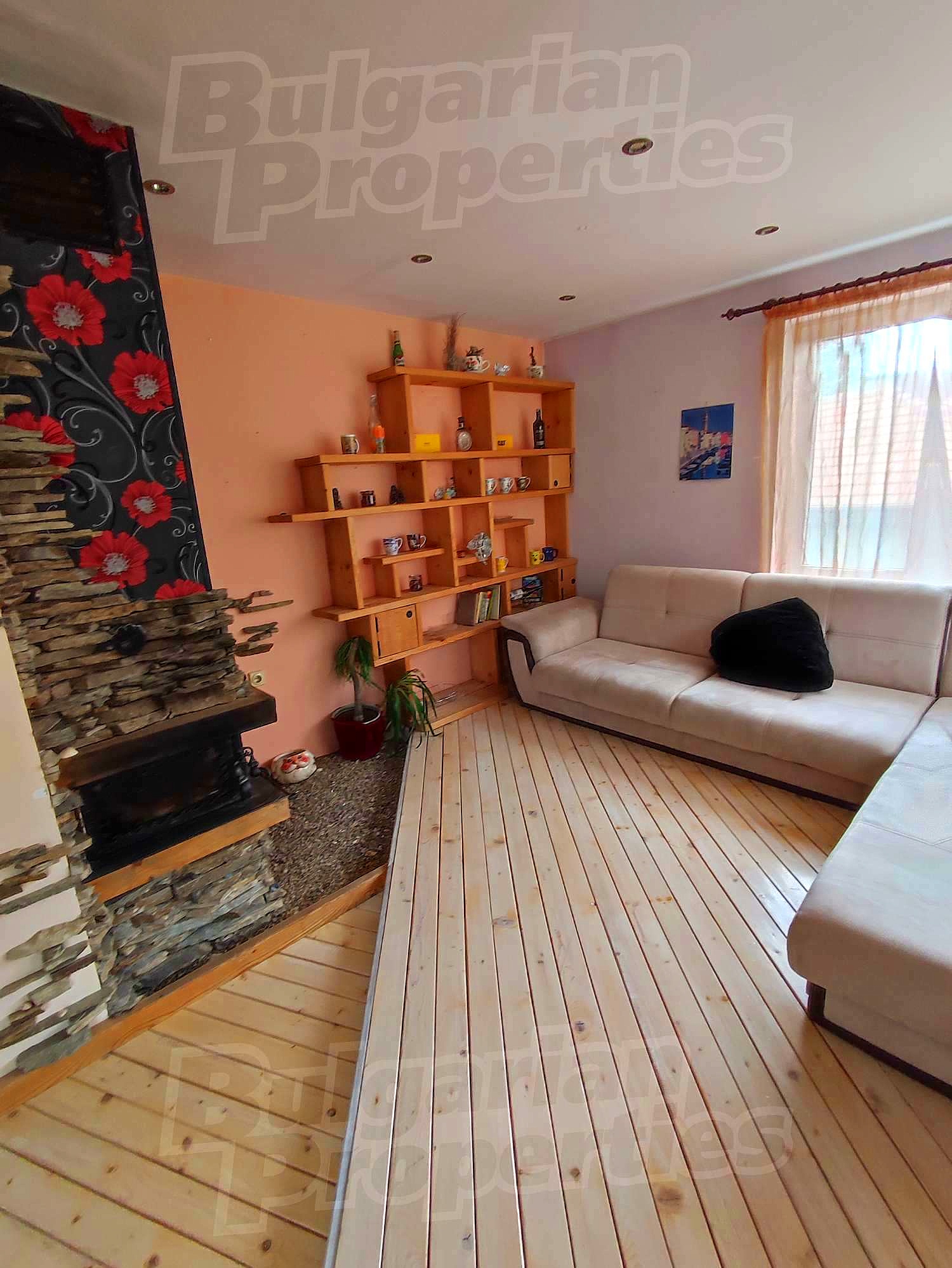 Gallery Picture 14