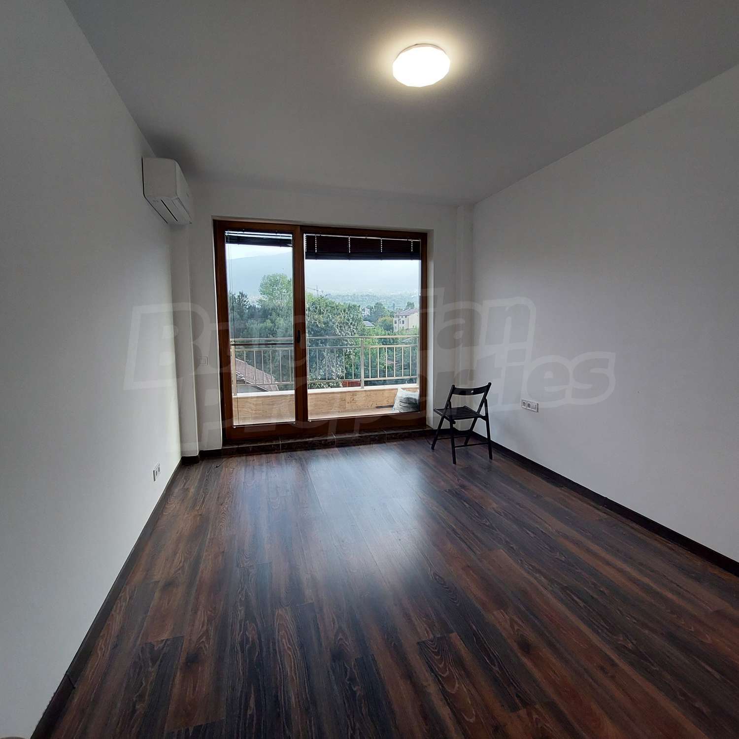 Gallery Picture 6