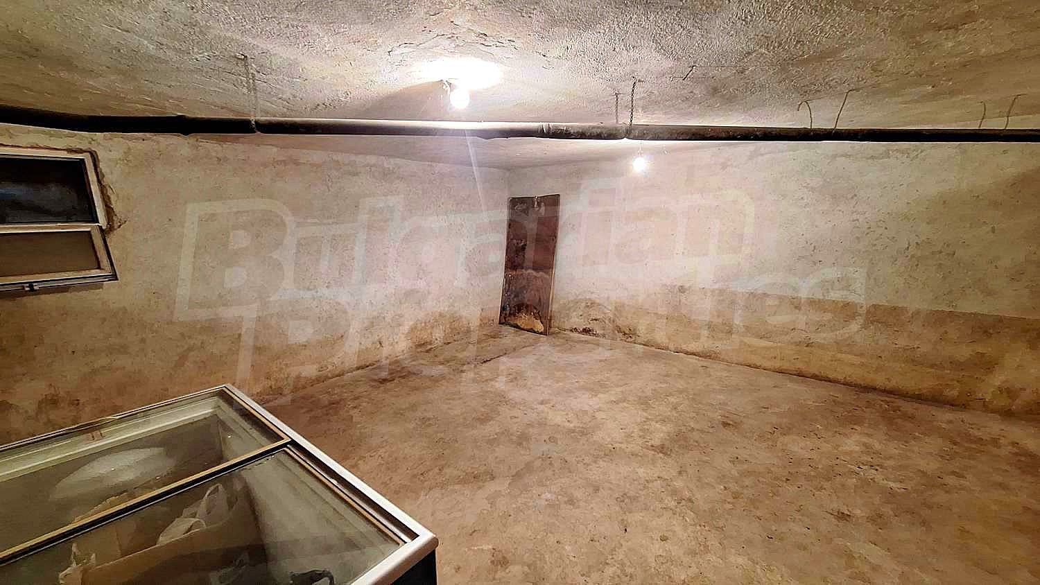 Gallery Picture 33