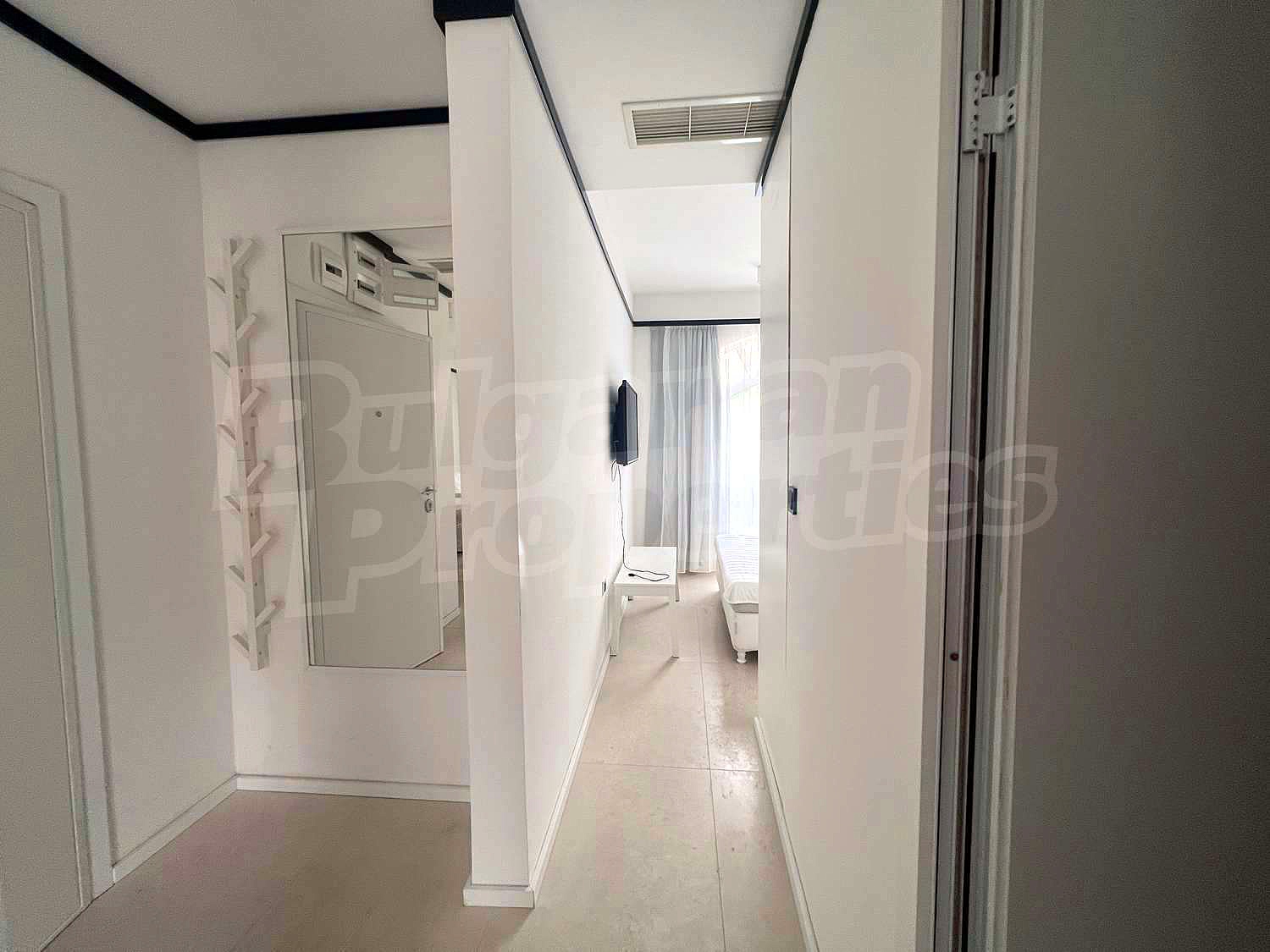 Gallery Picture 13