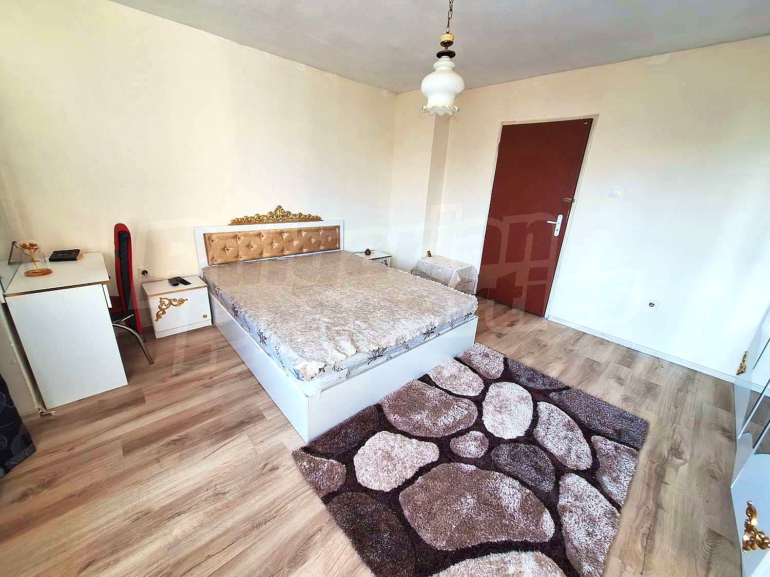 Gallery Picture 17