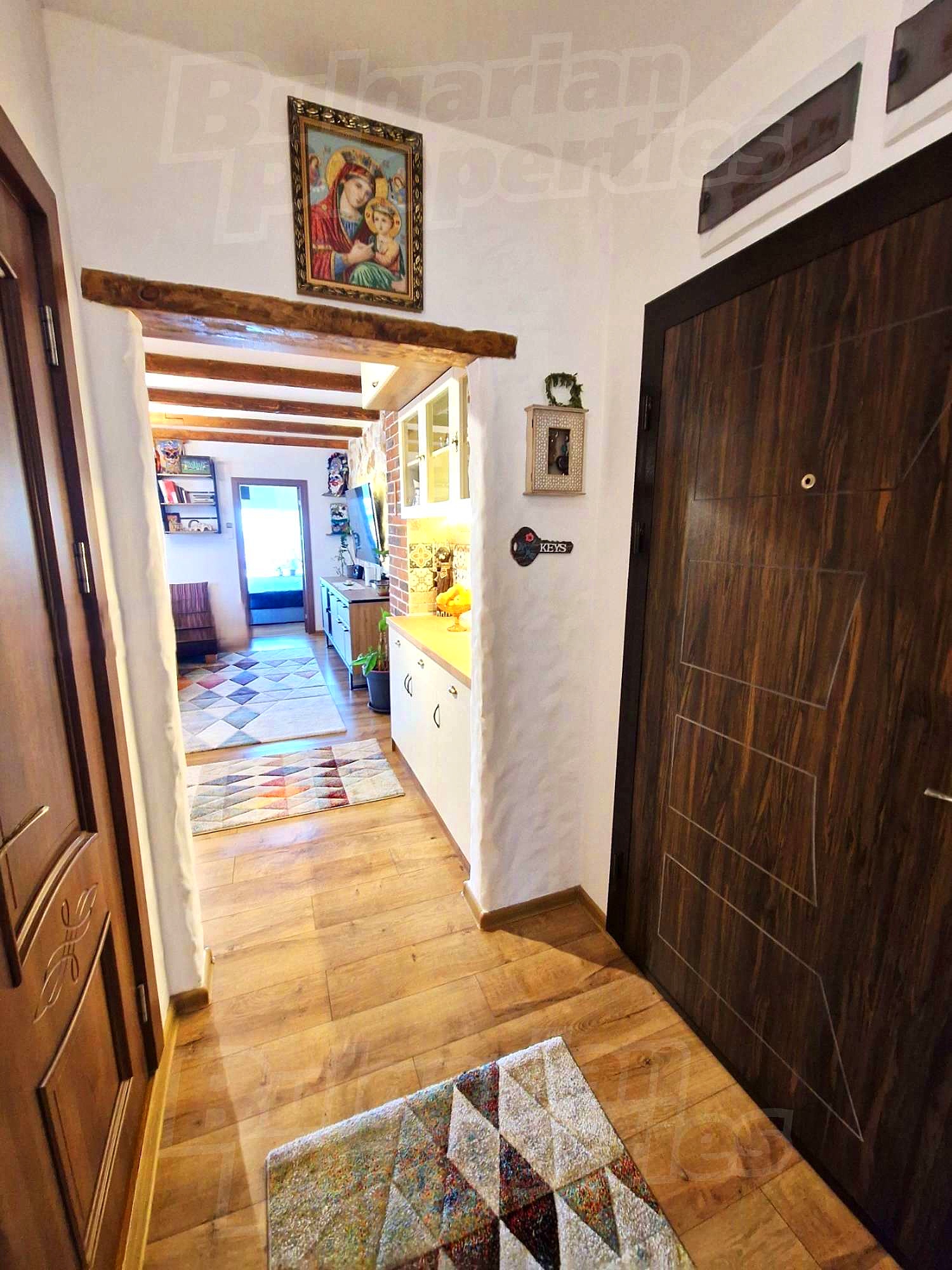 Gallery Picture 9