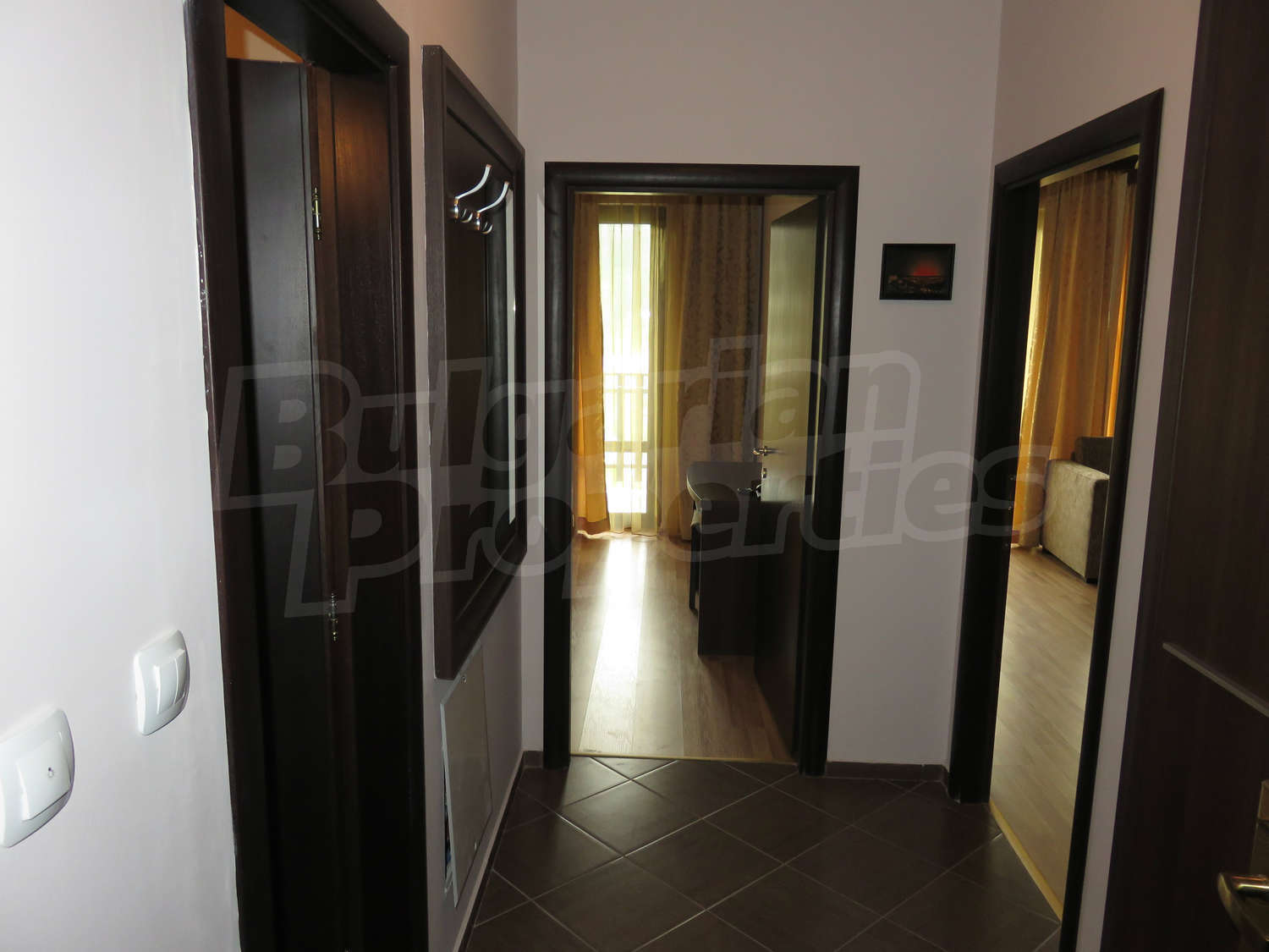 Gallery Picture 9