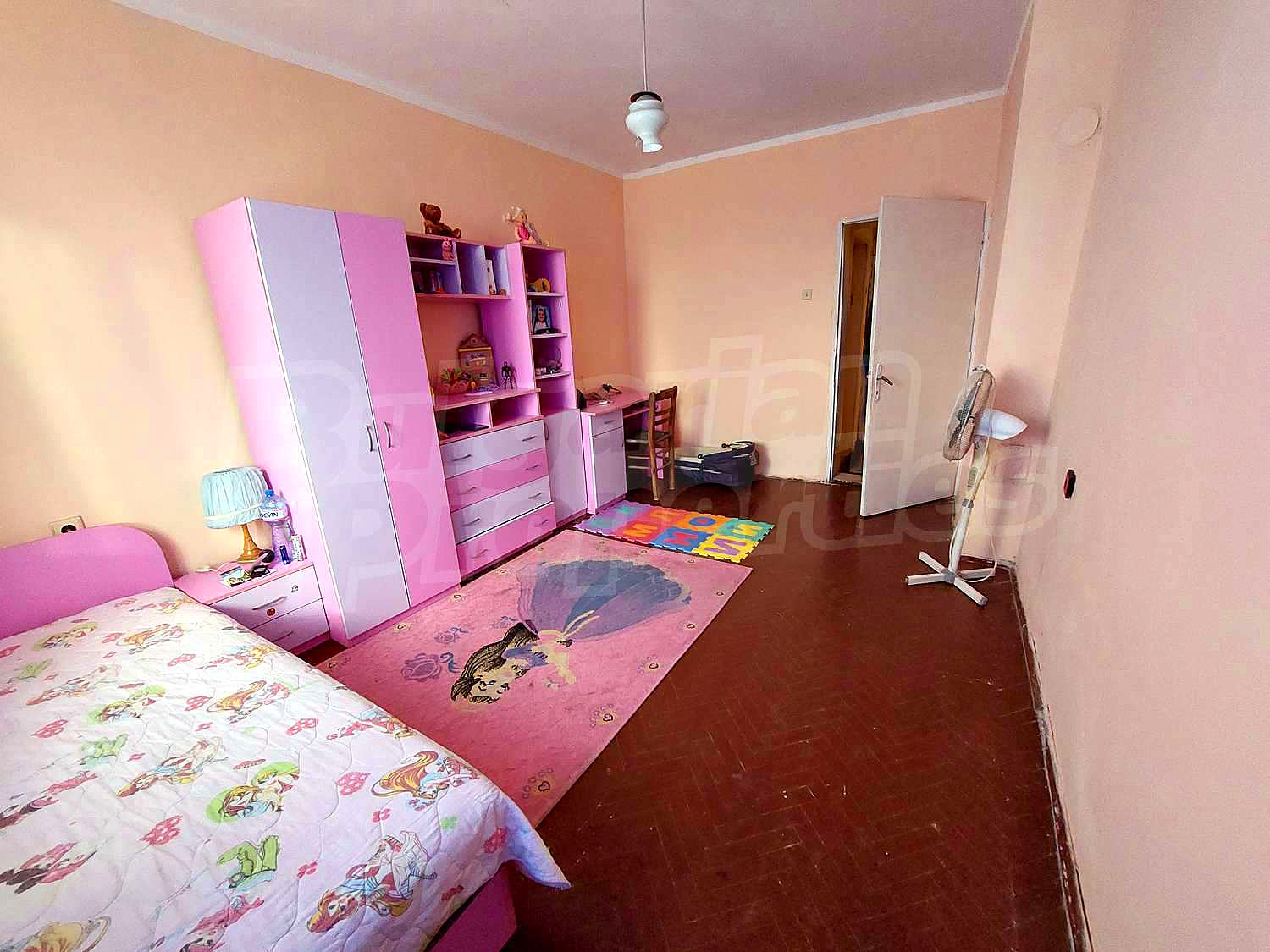 Gallery Picture 19