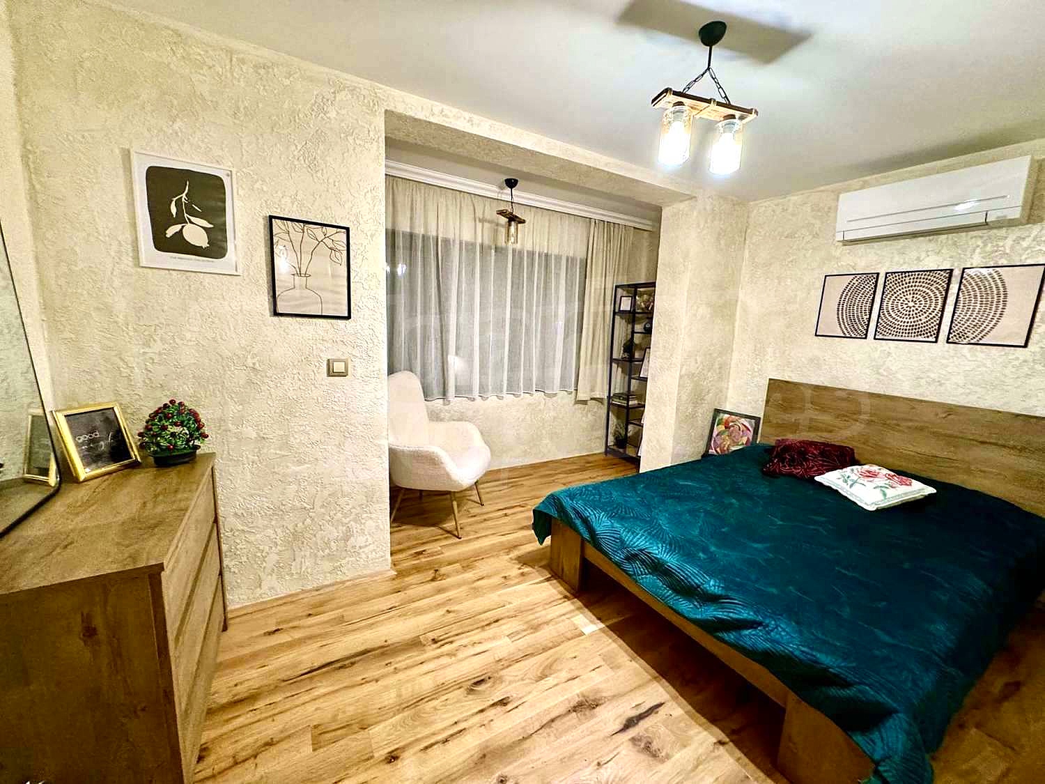 Gallery Picture 15