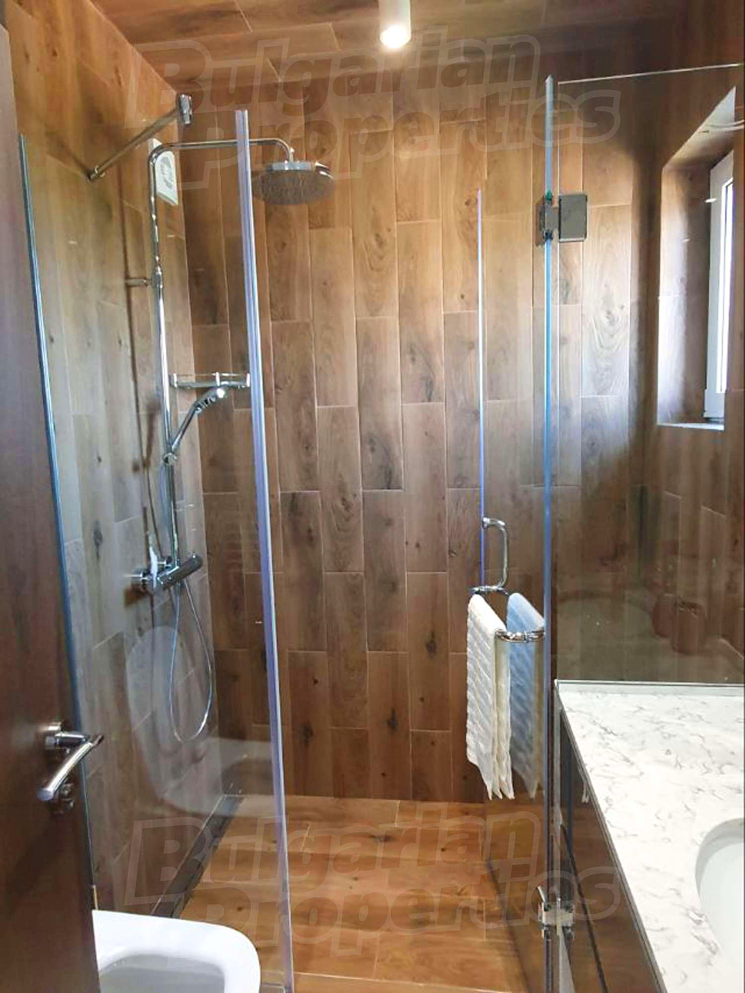 Gallery Picture 11