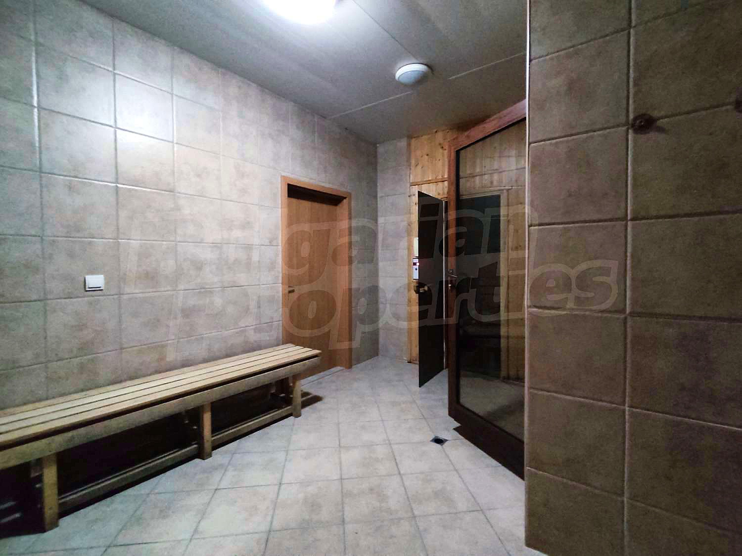 Gallery Picture 33