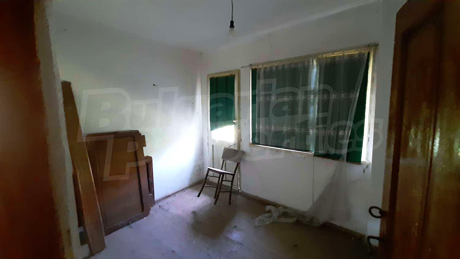 Gallery Picture 12