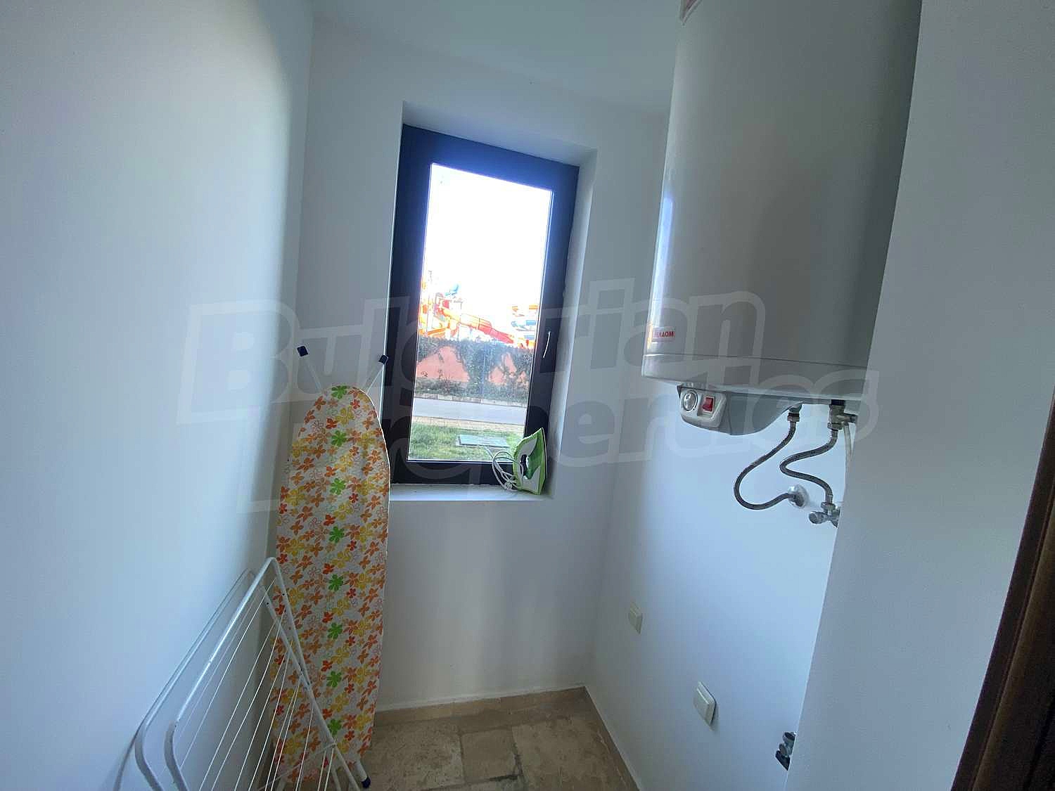 Gallery Picture 10