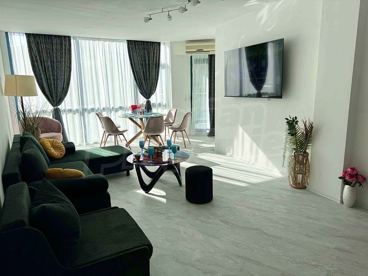 Gallery Picture 2