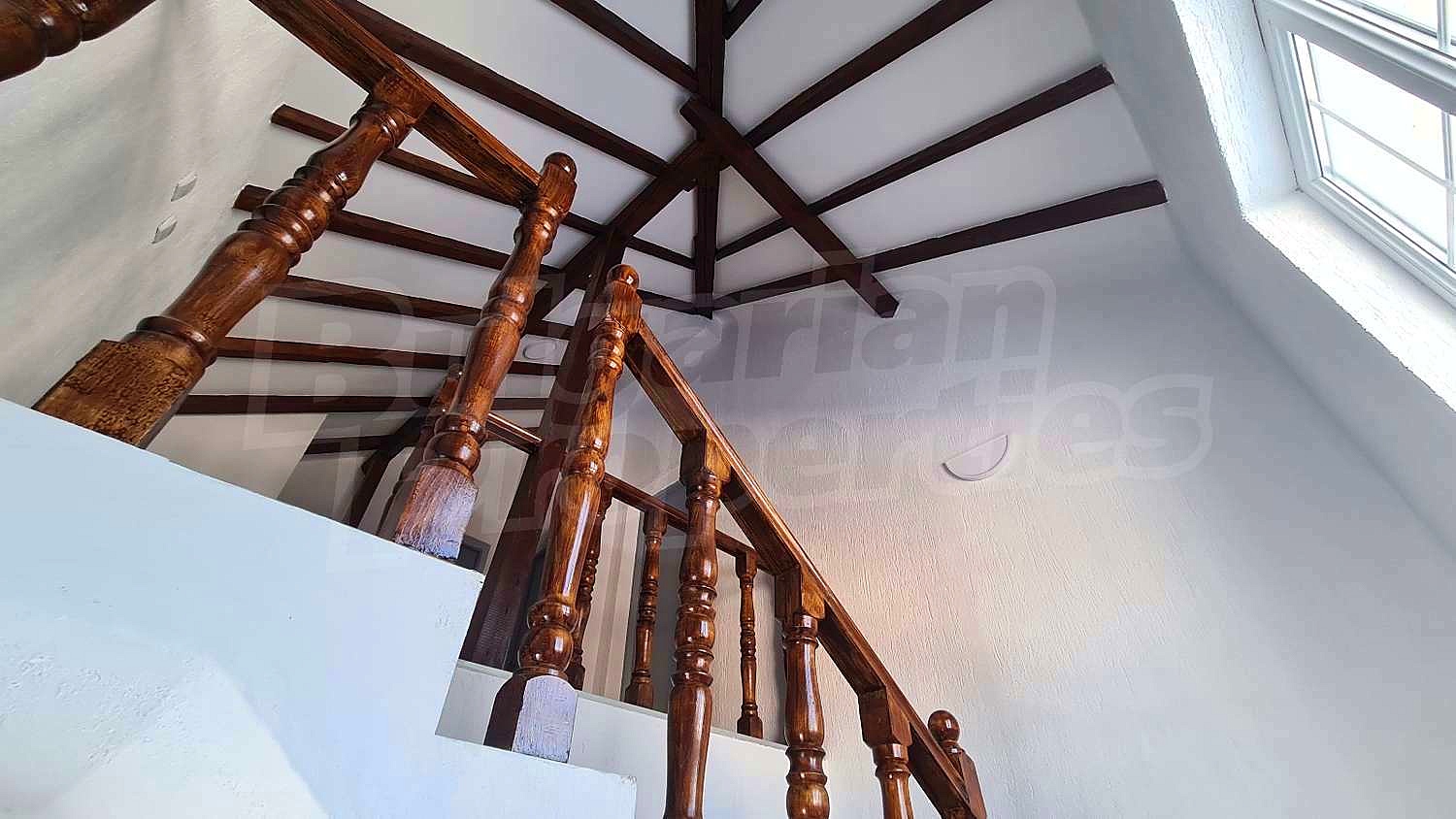 Gallery Picture 5