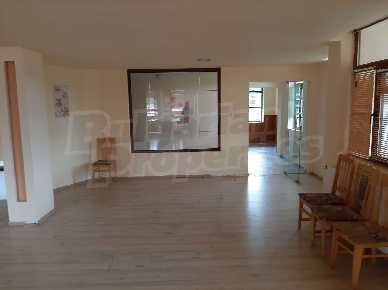 Gallery Picture 18