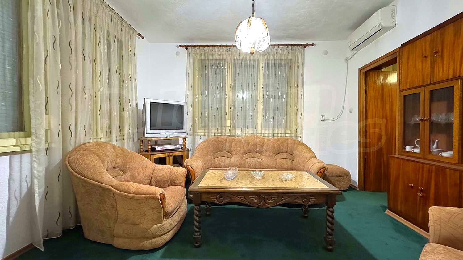 Gallery Picture 1