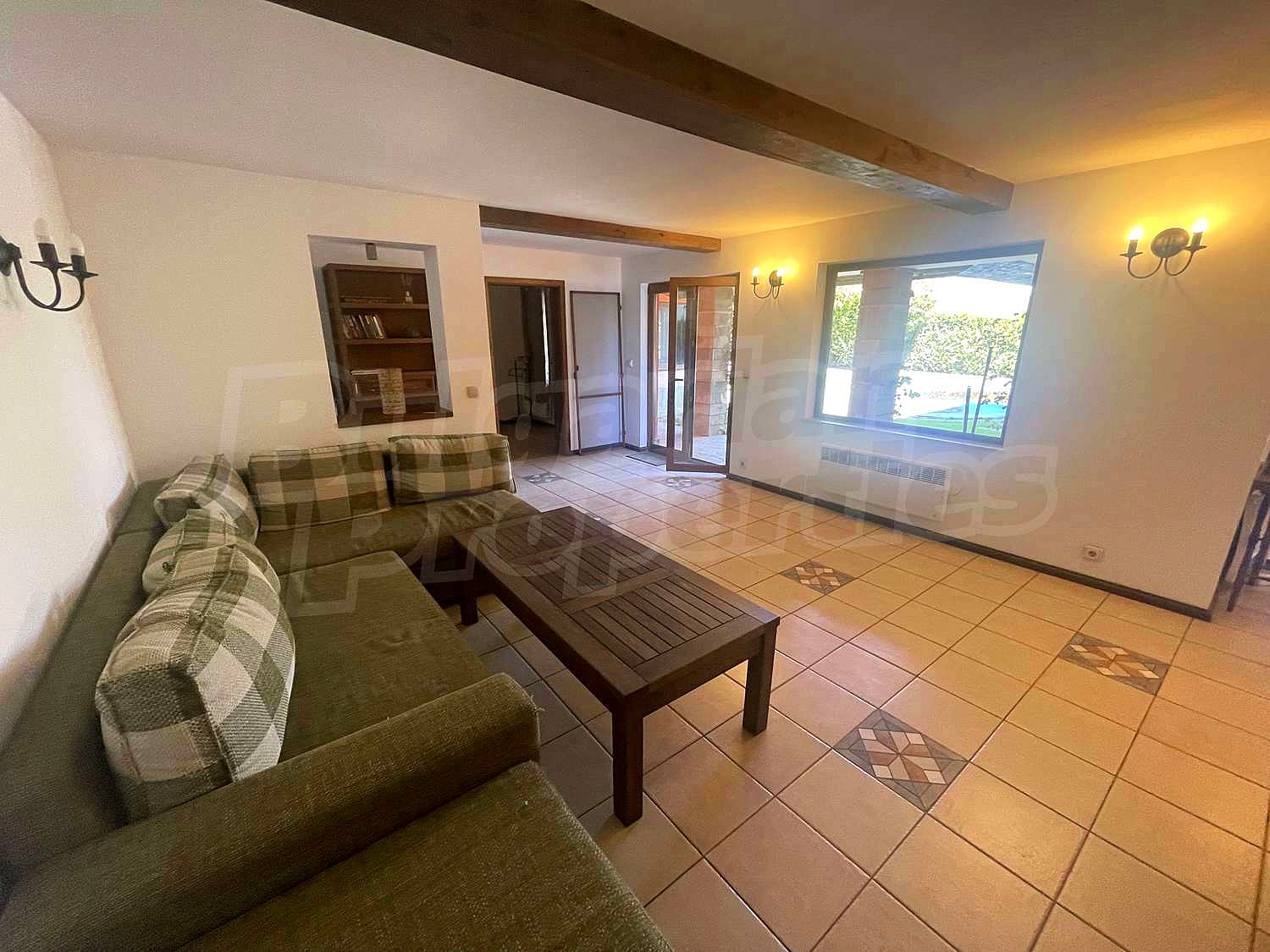Gallery Picture 2