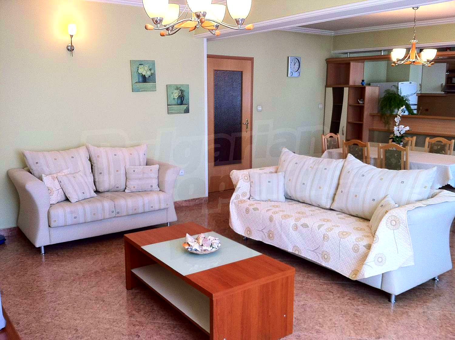 Gallery Picture 3