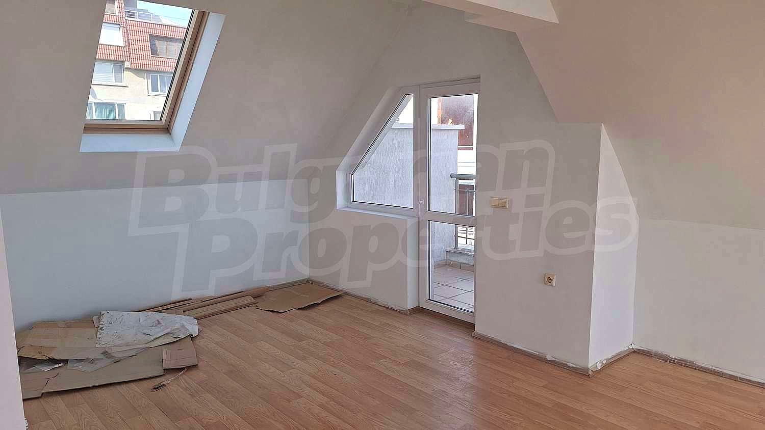 Gallery Picture 4
