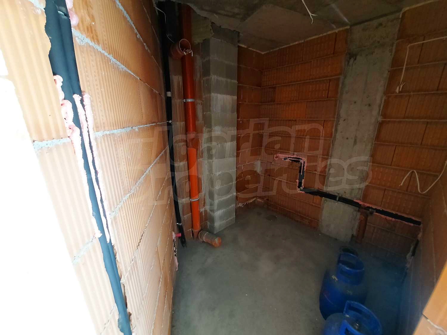 Gallery Picture 15
