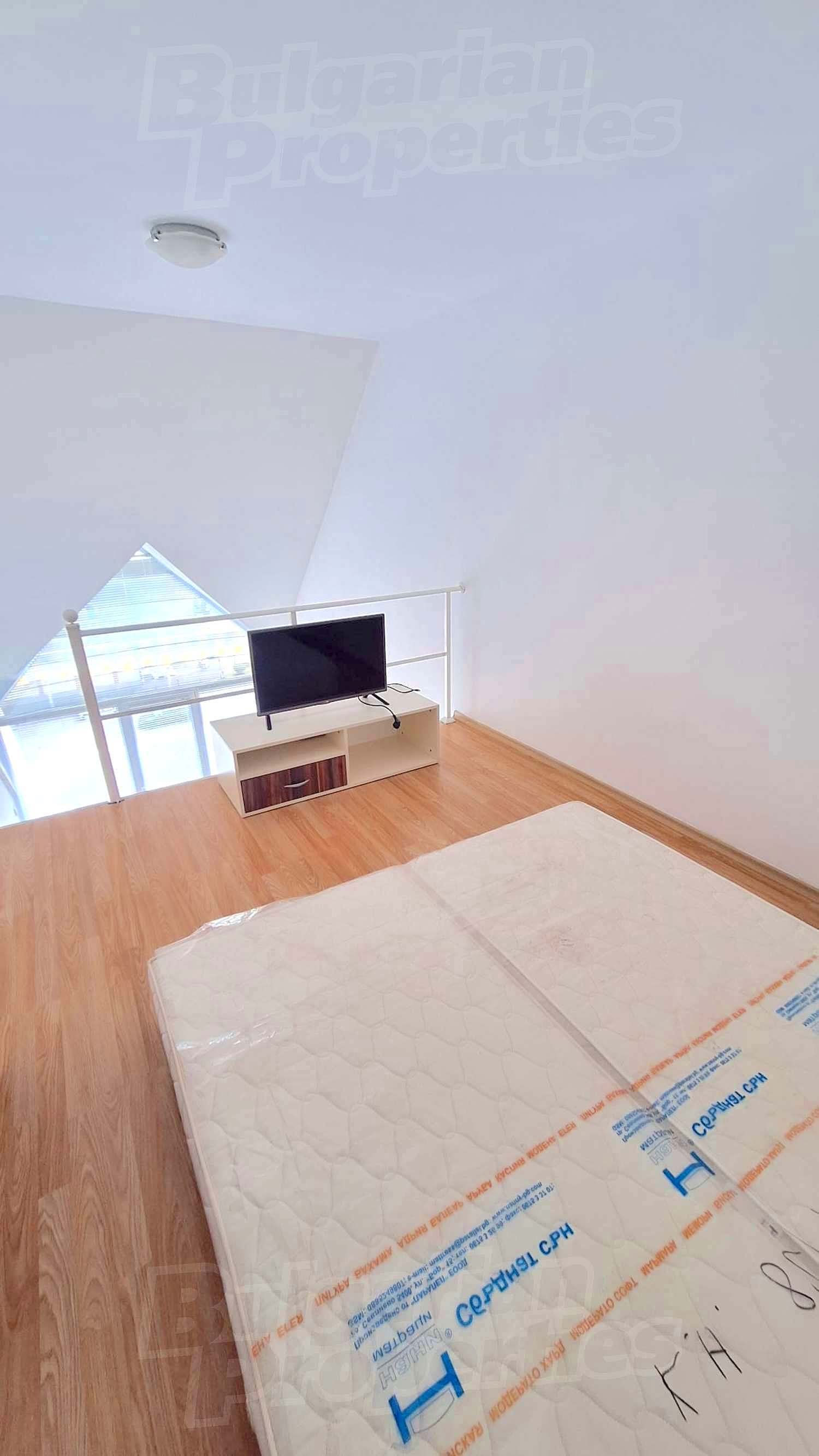Gallery Picture 4