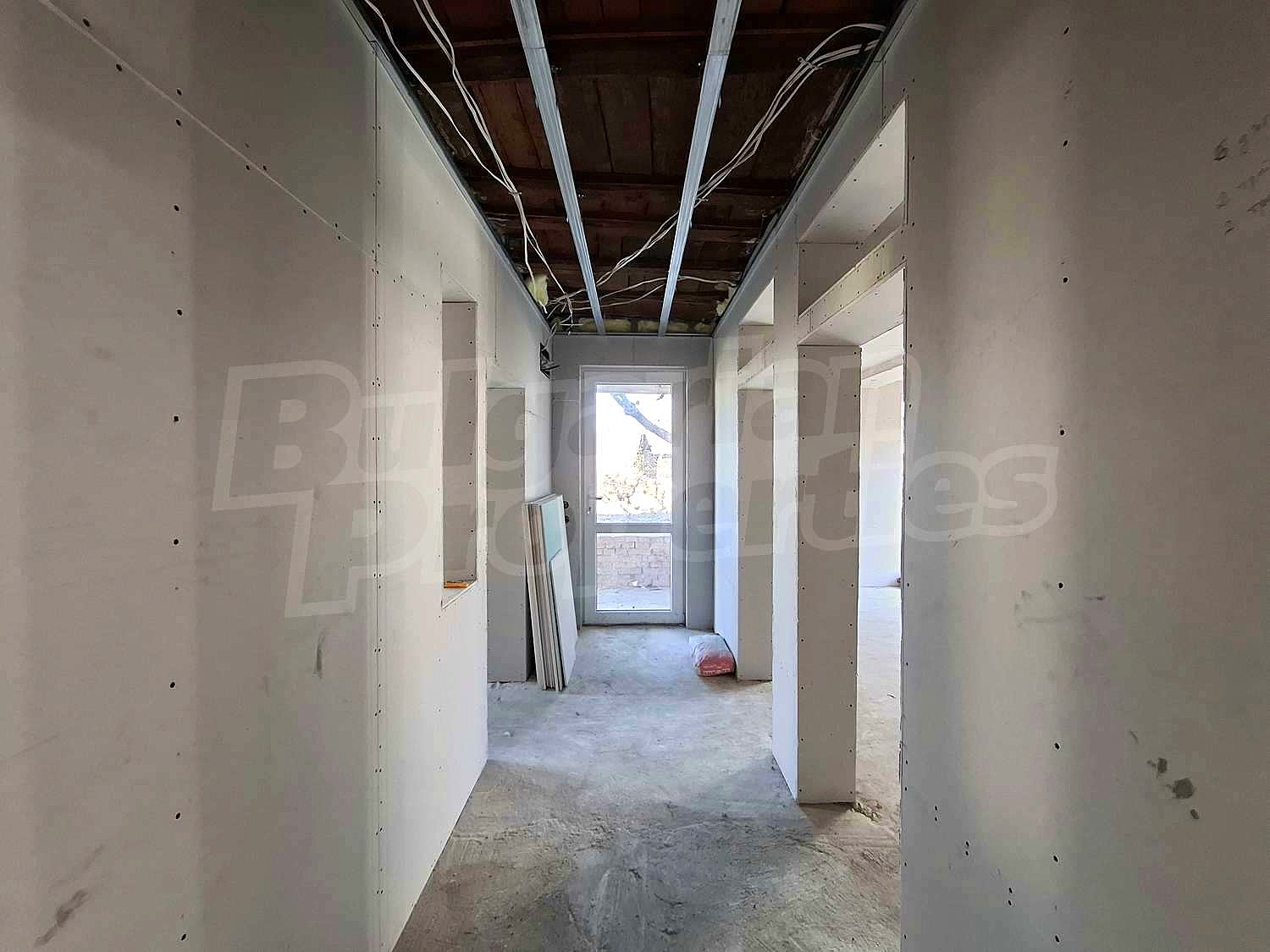Gallery Picture 4