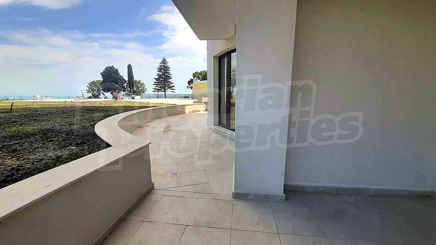 Gallery Picture 5