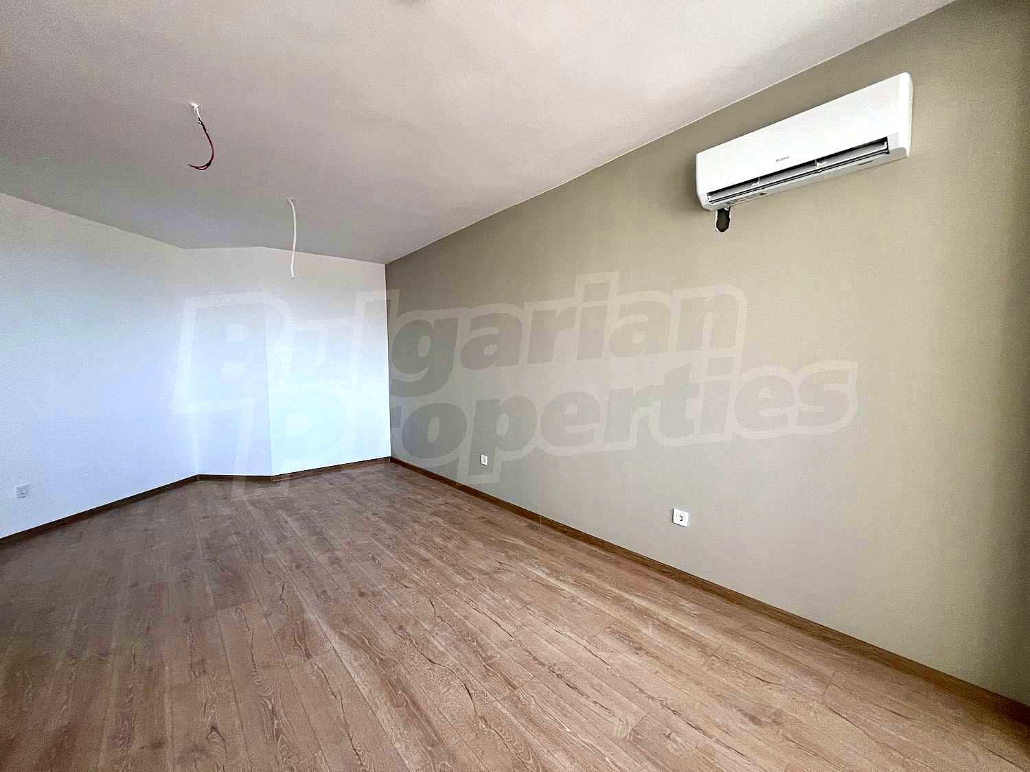 Gallery Picture 11