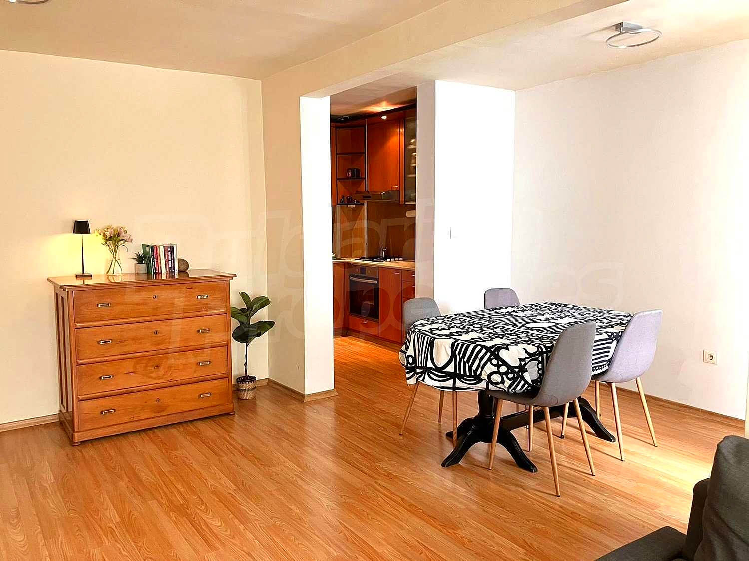 Gallery Picture 3