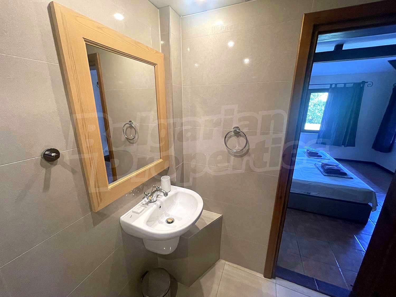 Gallery Picture 27