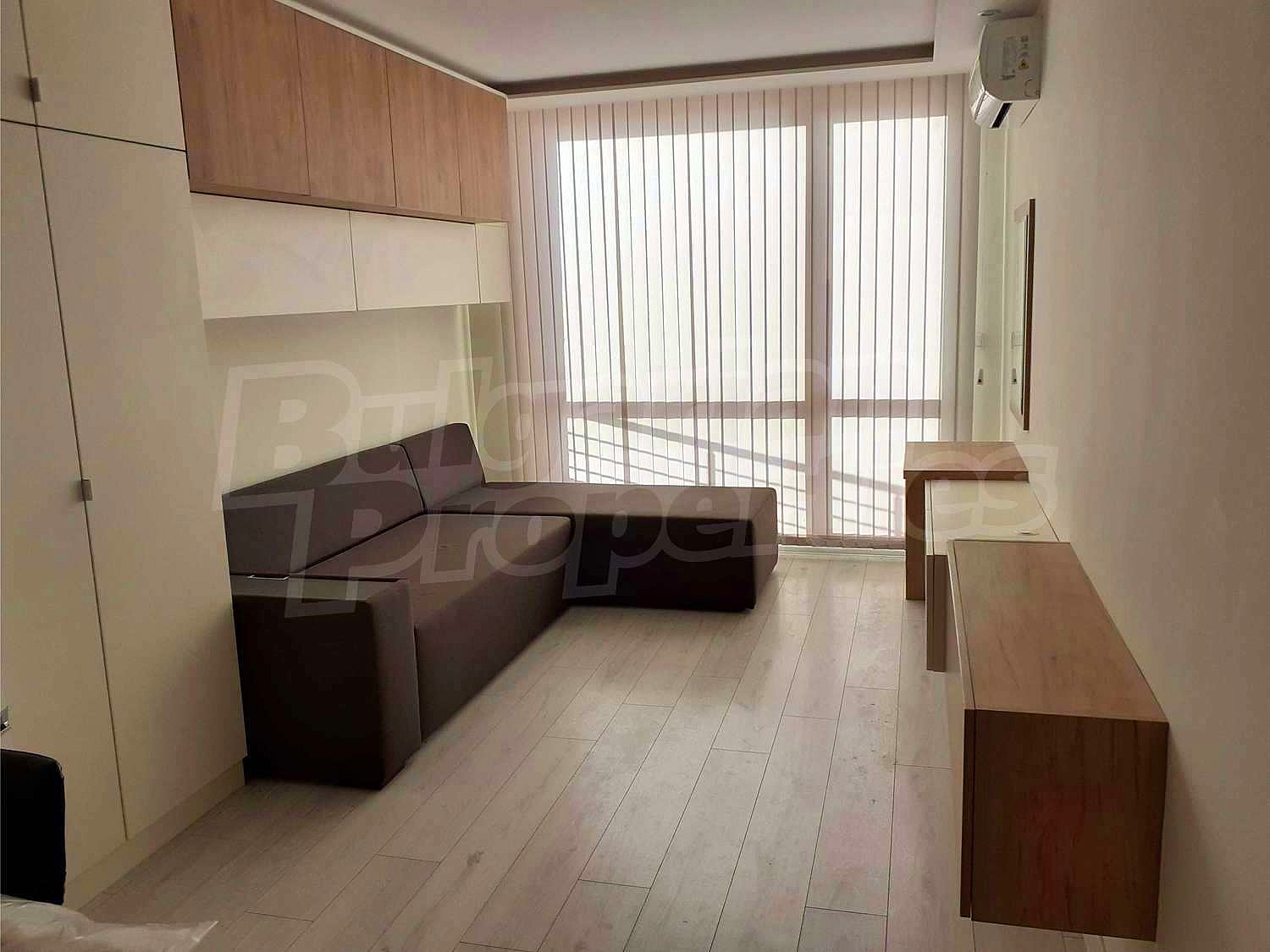 Gallery Picture 5