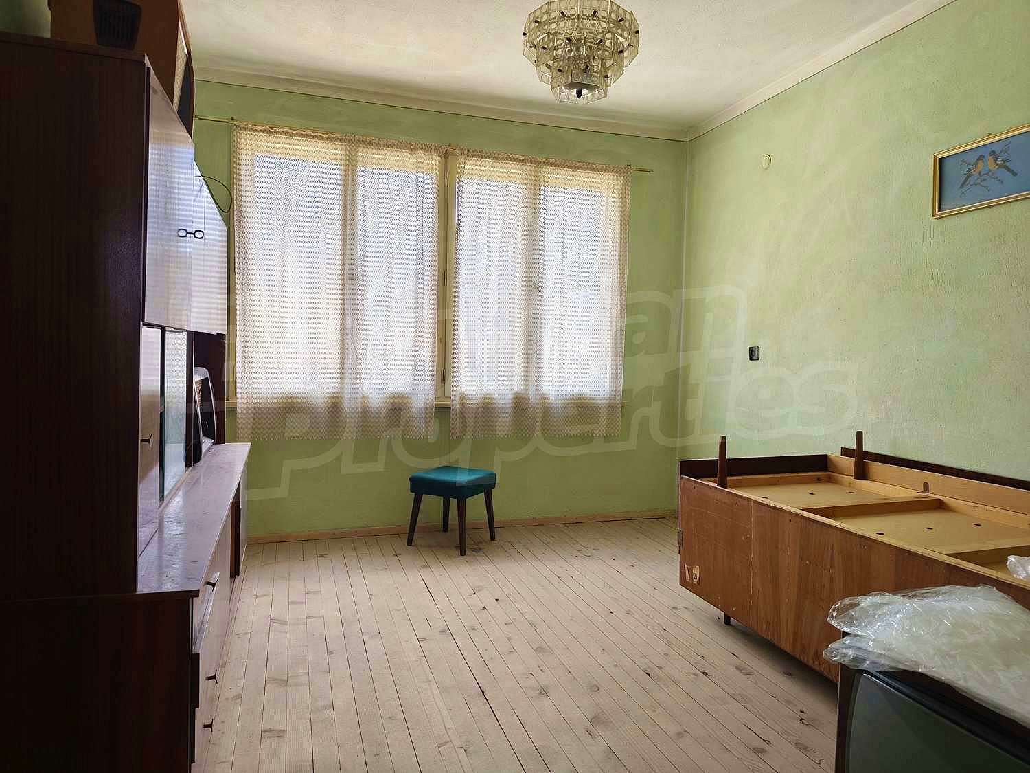 Gallery Picture 15