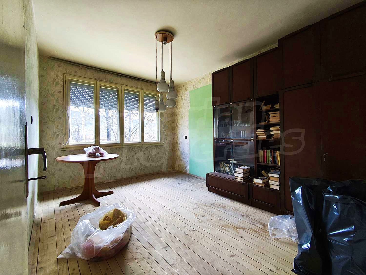 Gallery Picture 27