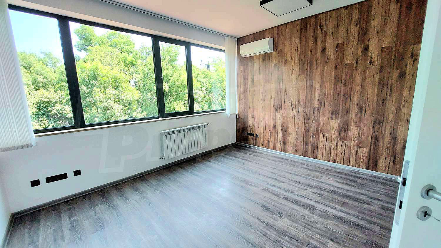 Gallery Picture 3