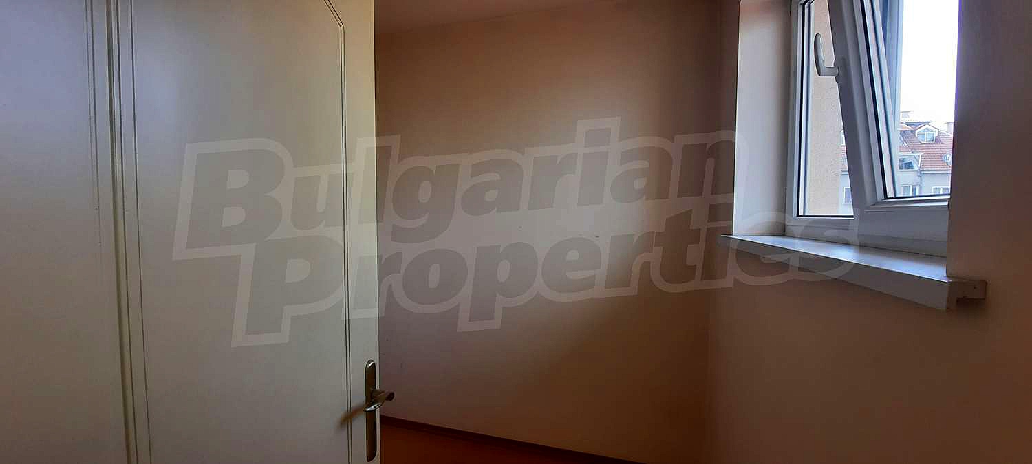 Gallery Picture 23