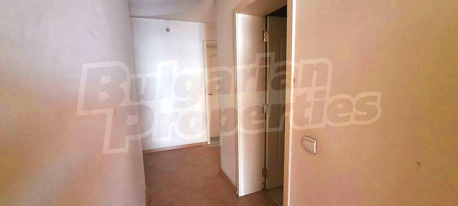 Gallery Picture 15