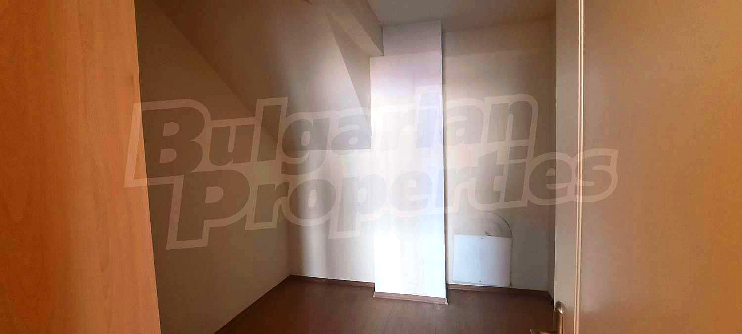 Gallery Picture 17
