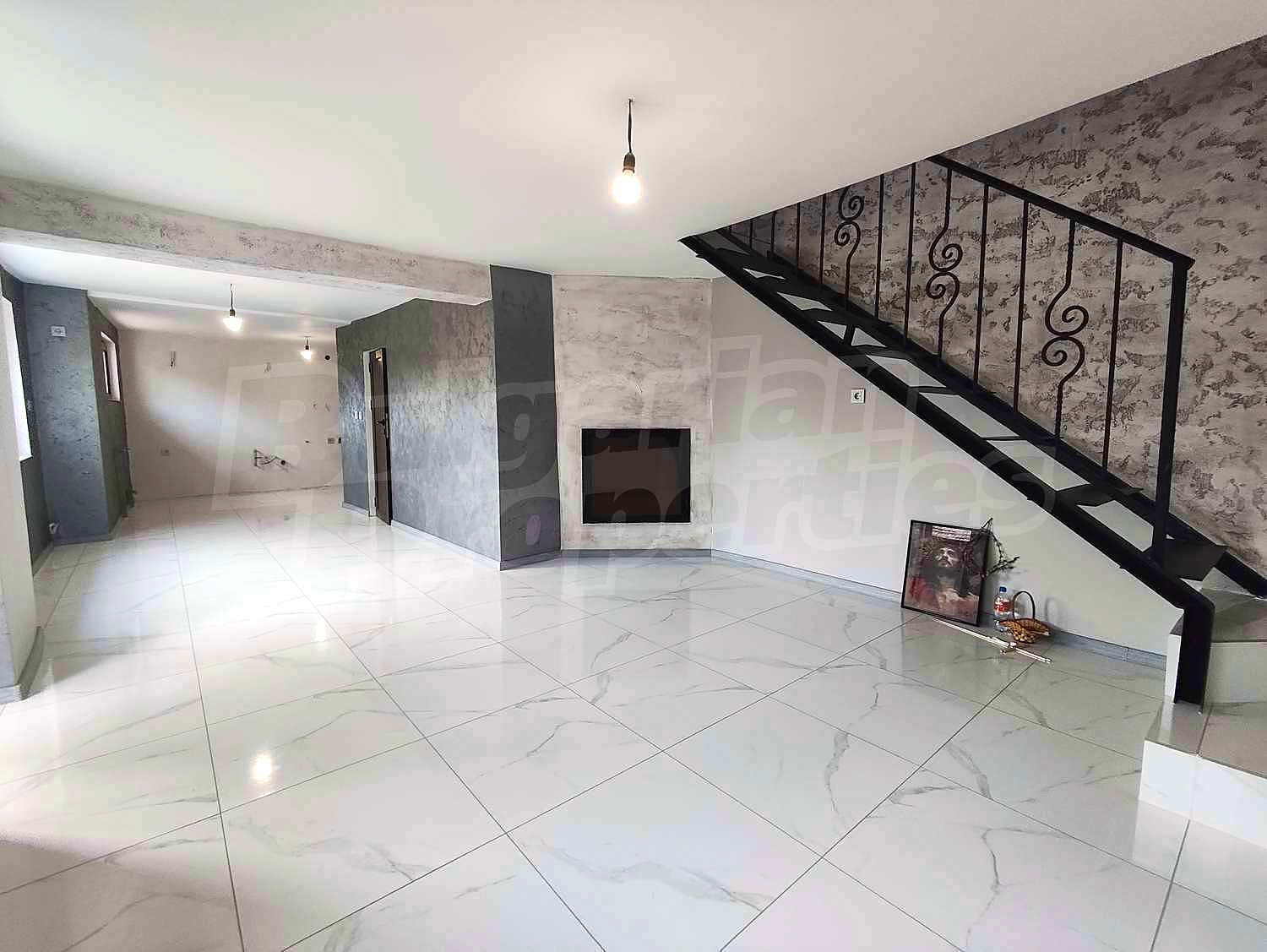 Gallery Picture 3