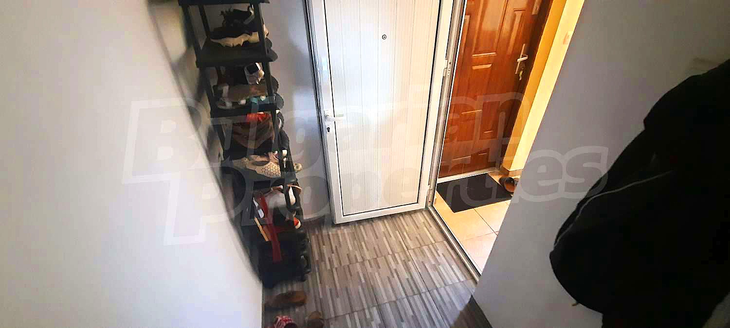 Gallery Picture 10
