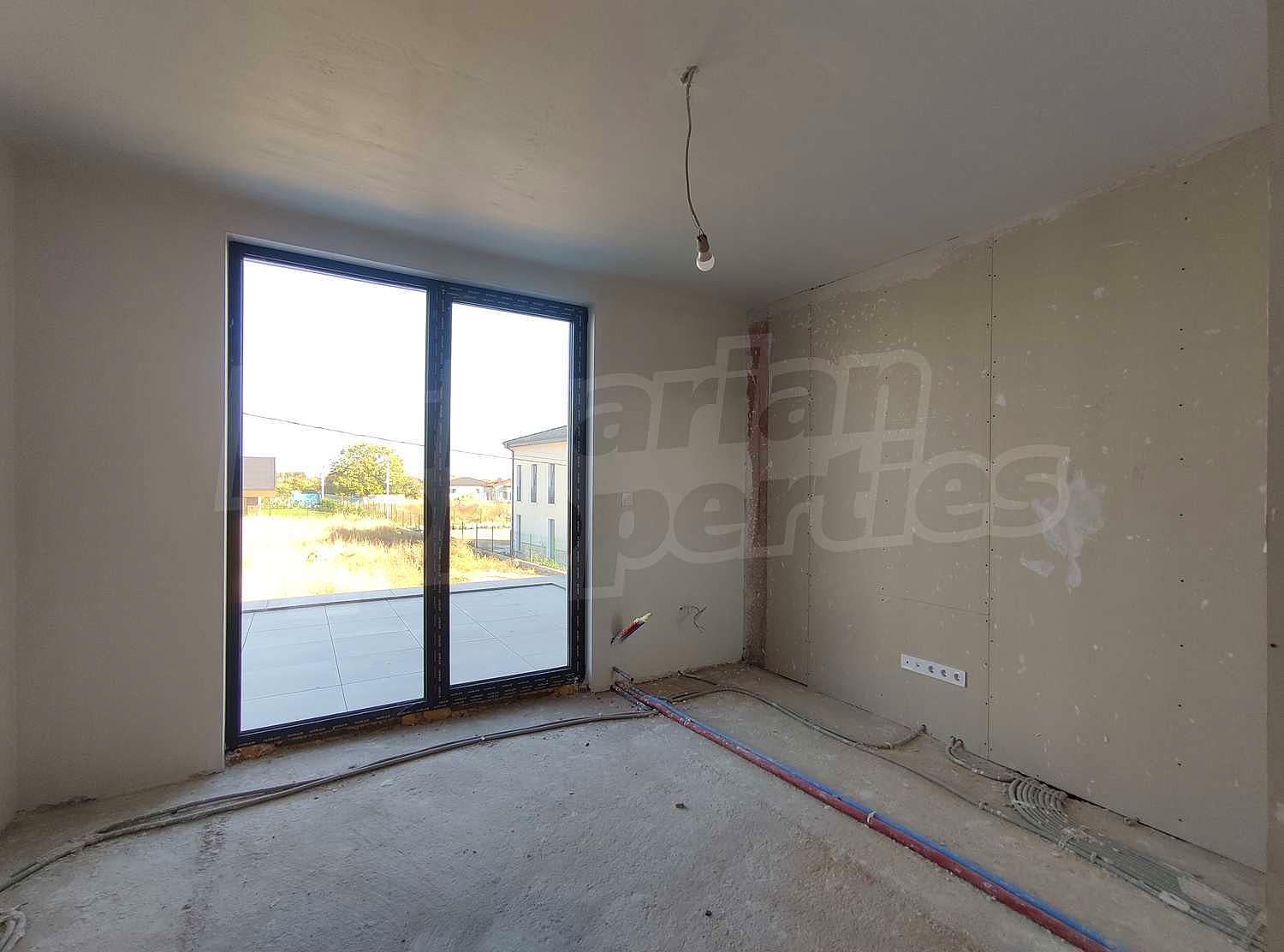 Gallery Picture 35
