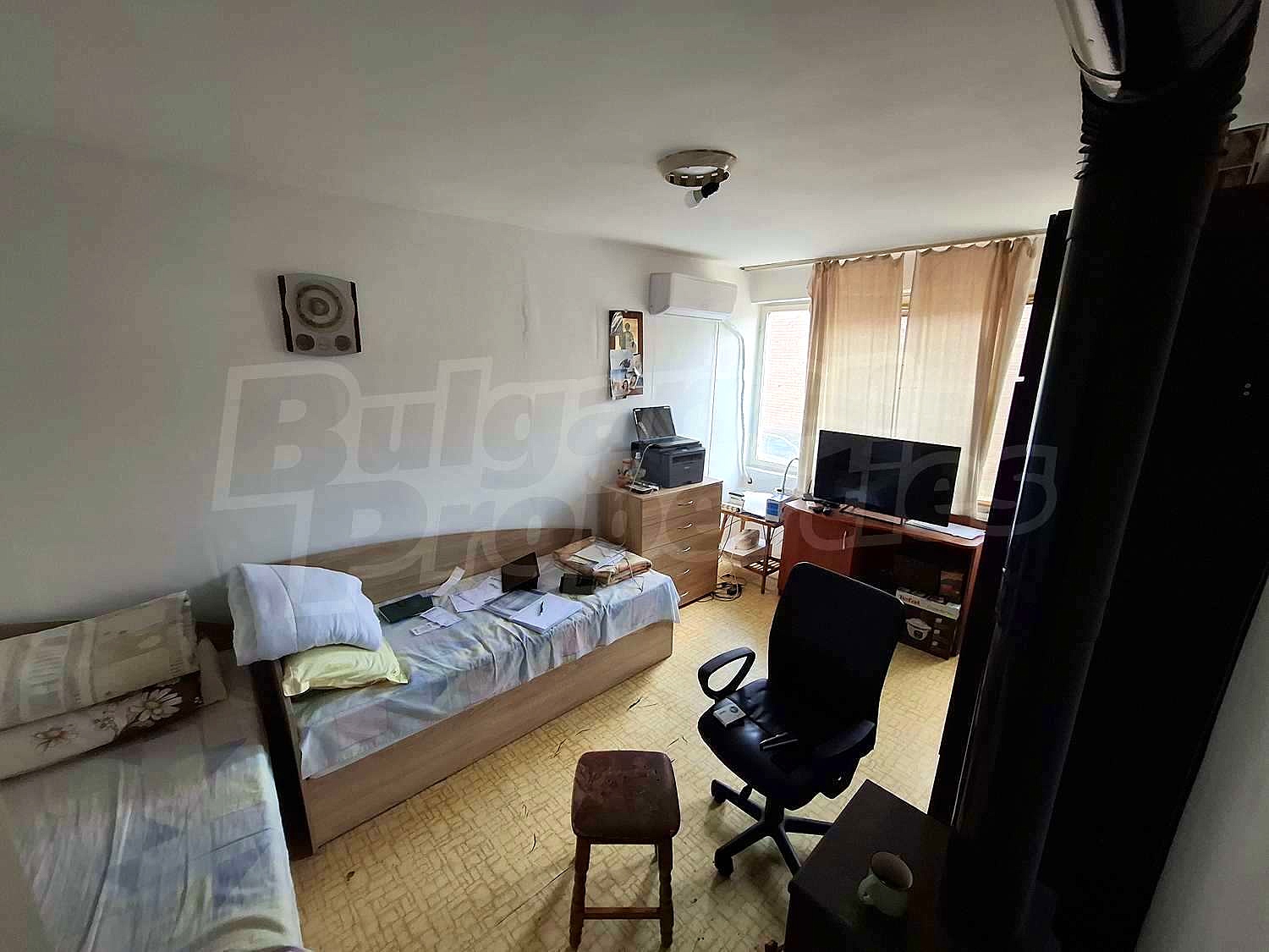 Gallery Picture 3