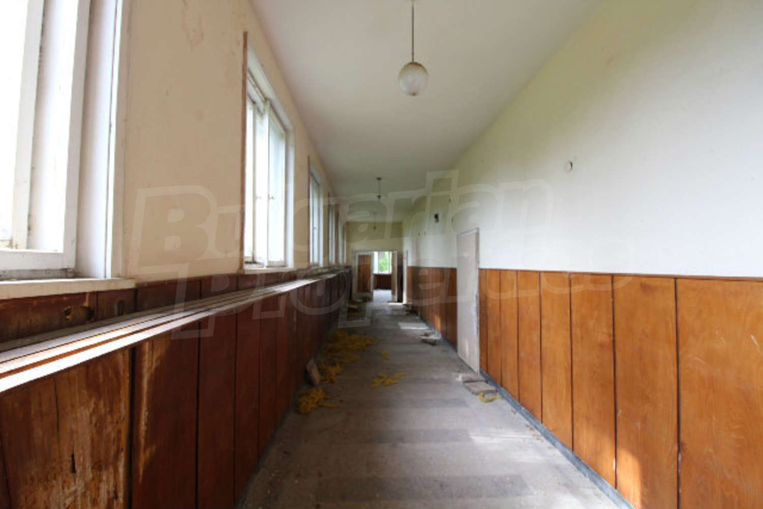 Gallery Picture 28