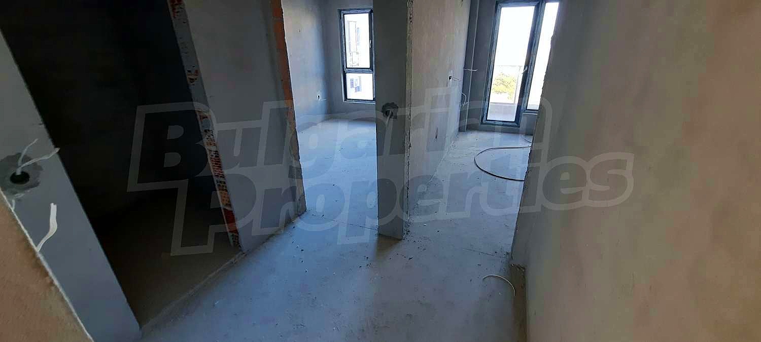 Gallery Picture 10